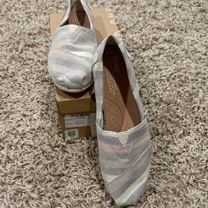 TOMS Classic Women's Multicolor Striped Flats